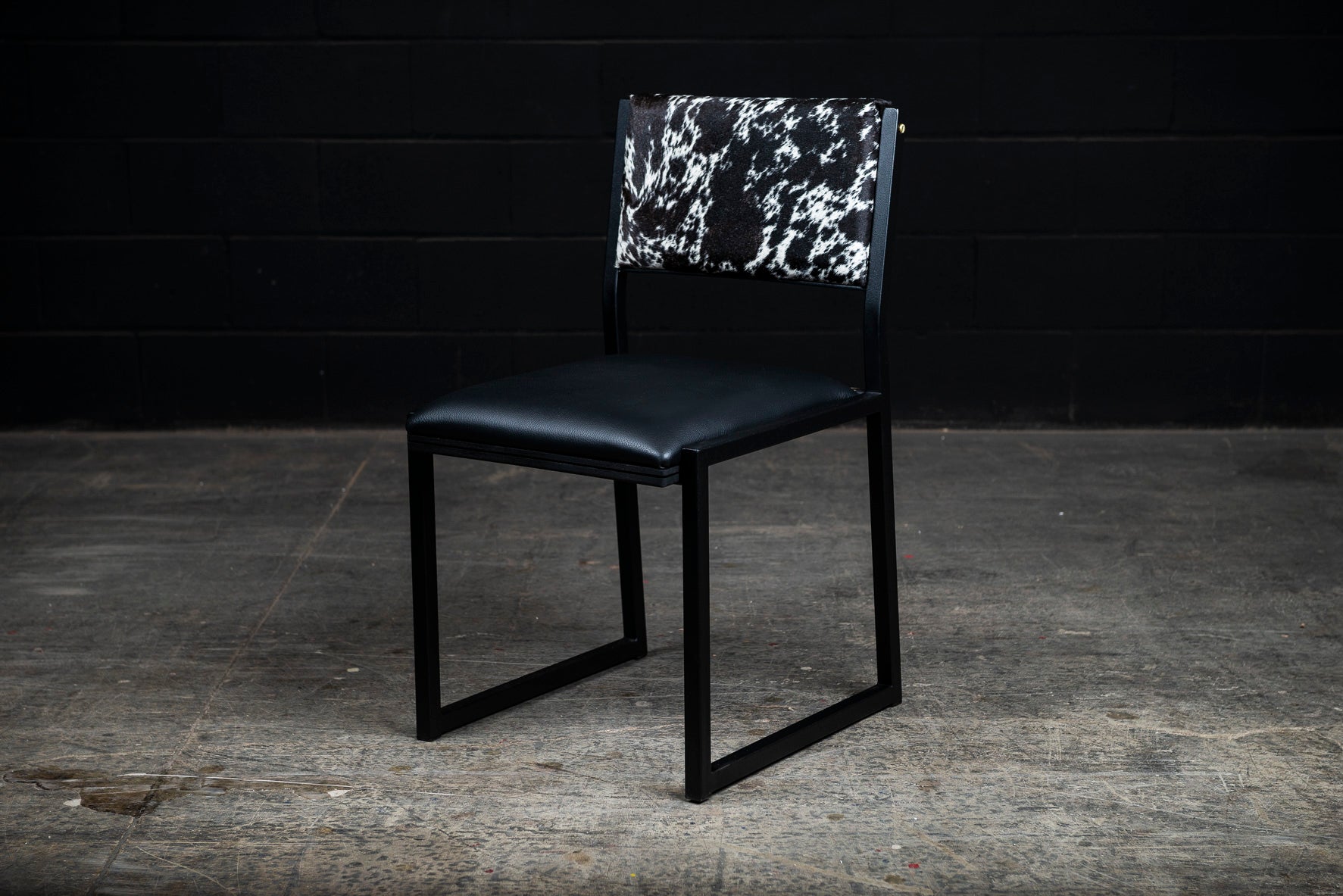 Shaker Side Chair - Salt & Pepper Cowhide & Black leather