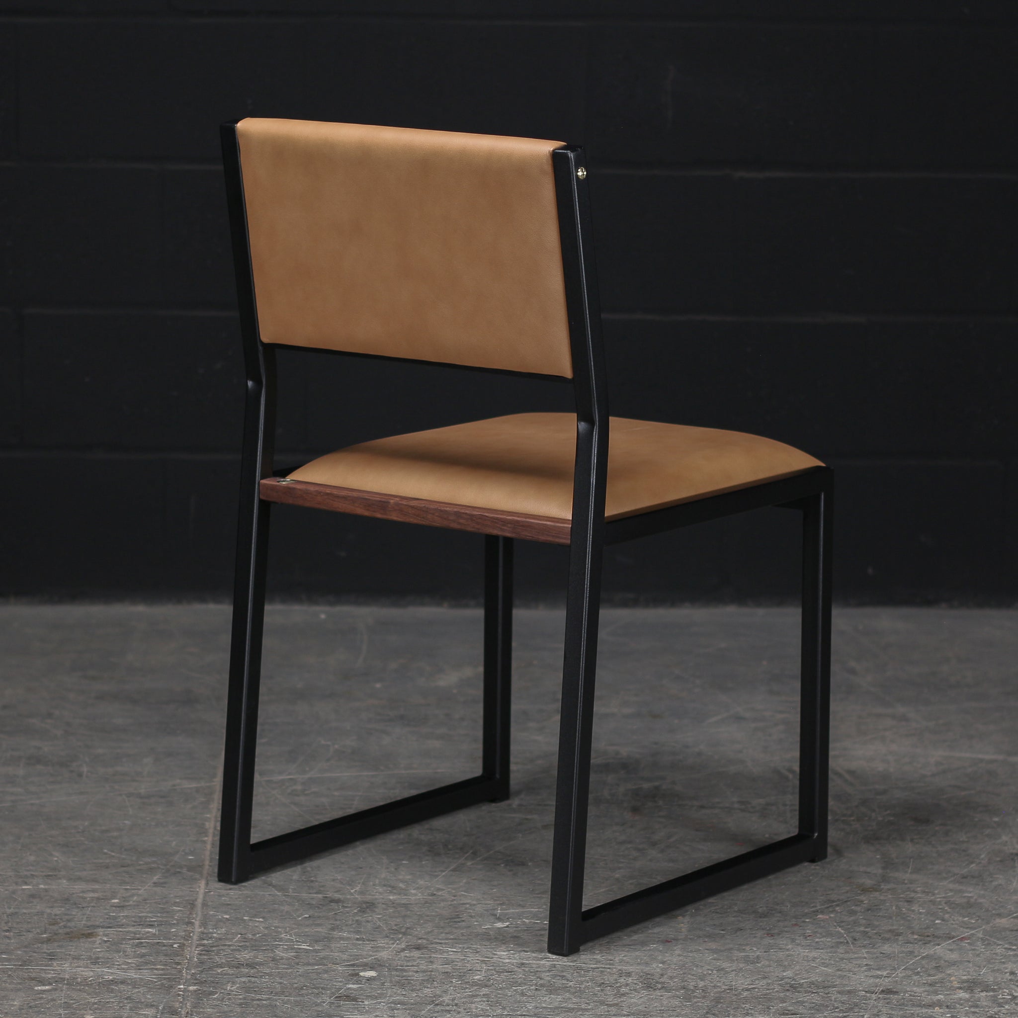 Shaker Side Chair - Utah Mink Leather & Walnut